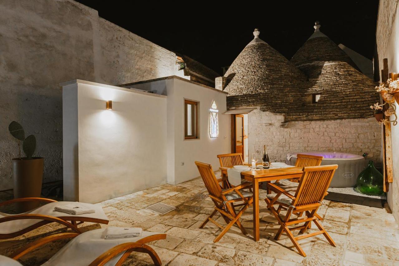 Milestones Modern Suite Trullo Jacuzzi Spa & Relax Алберобело Екстериор снимка